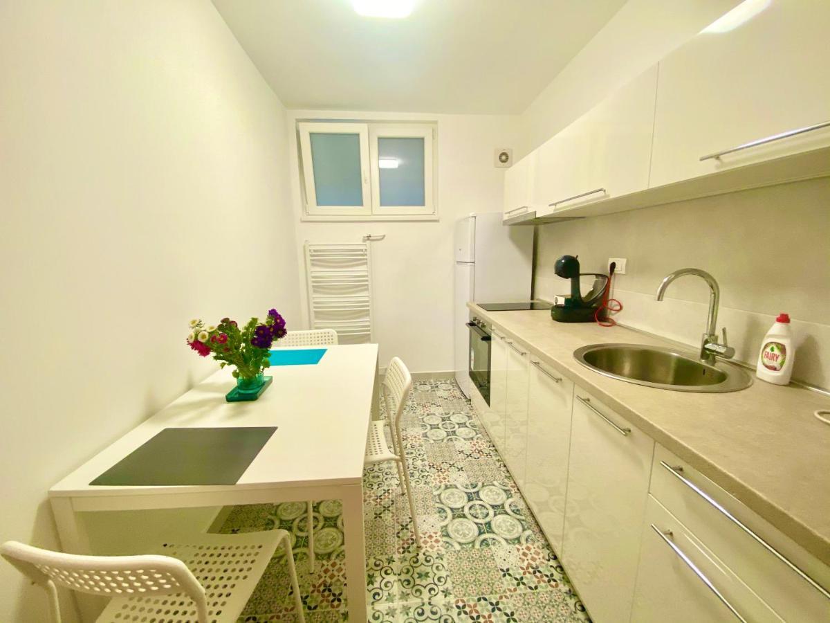 Uptown Girl Apartment Beograd Bagian luar foto